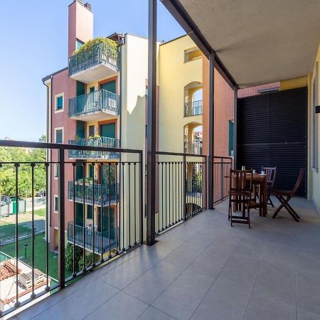 The Best Rent - Spacious Three-Bedroom Apartment With Terrace 米兰 外观 照片