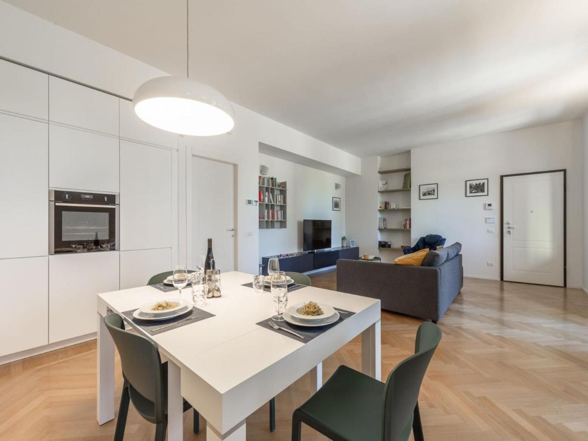 The Best Rent - Spacious Three-Bedroom Apartment With Terrace 米兰 外观 照片